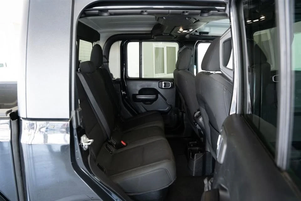 2021 Jeep JT Gladiator - Image 8 of 17