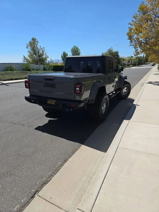 2021 Jeep JT Gladiator - Image 3 of 18