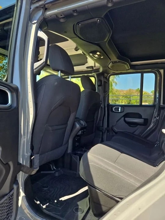 2021 Jeep JT Gladiator - Image 12 of 18