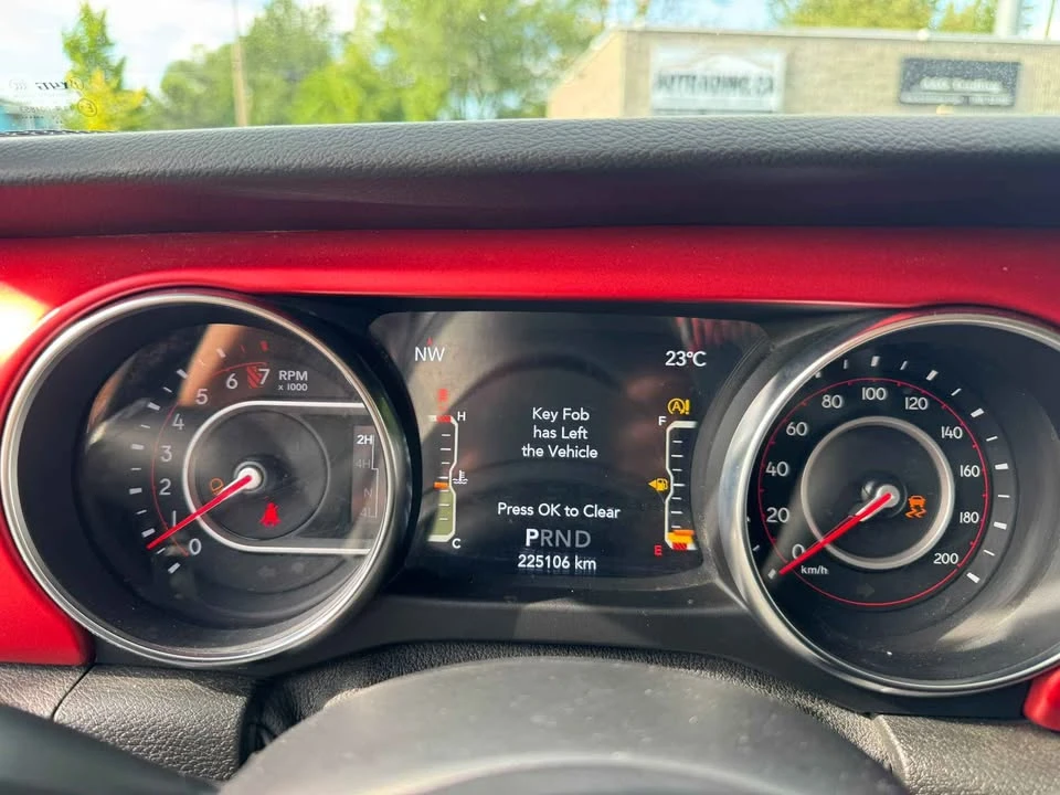 2021 Jeep JT Gladiator - Image 14 of 17