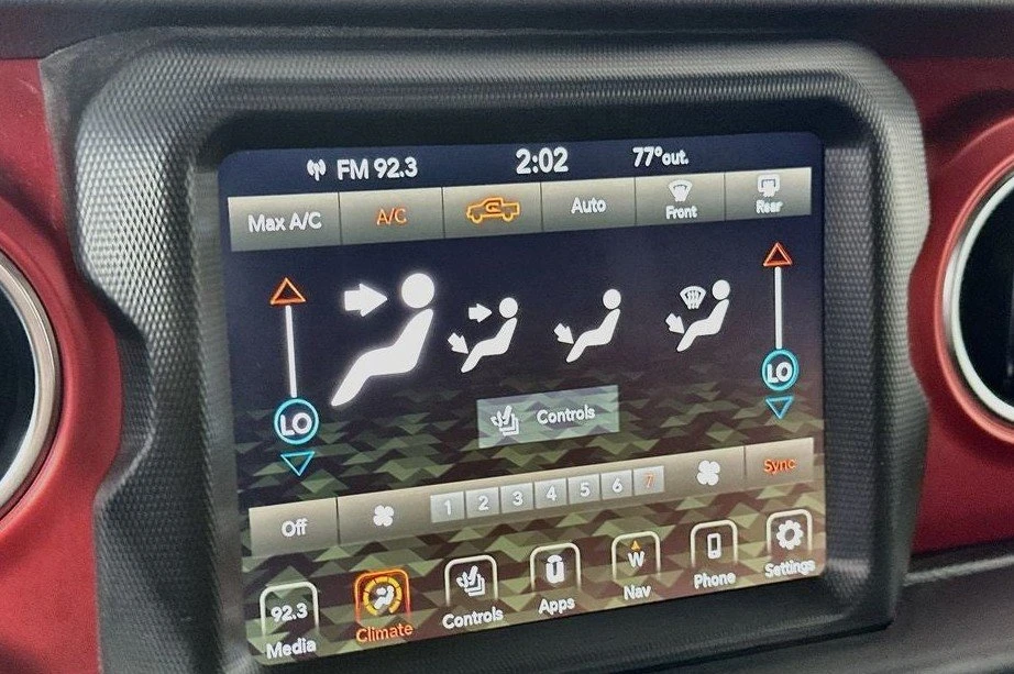 2021 Jeep JT Gladiator - Image 15 of 20