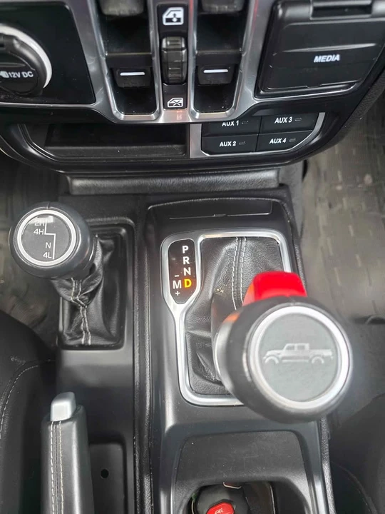 2021 Jeep JT Gladiator - Image 16 of 20