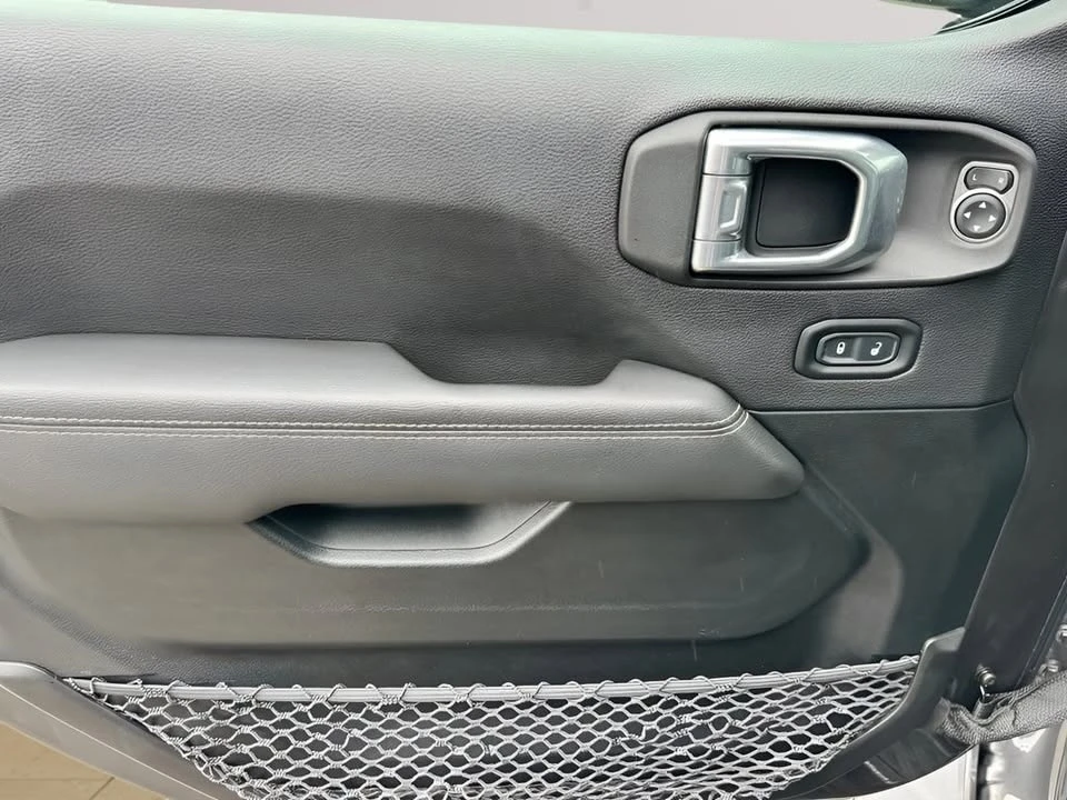 2021 Jeep JT Gladiator - Image 8 of 17
