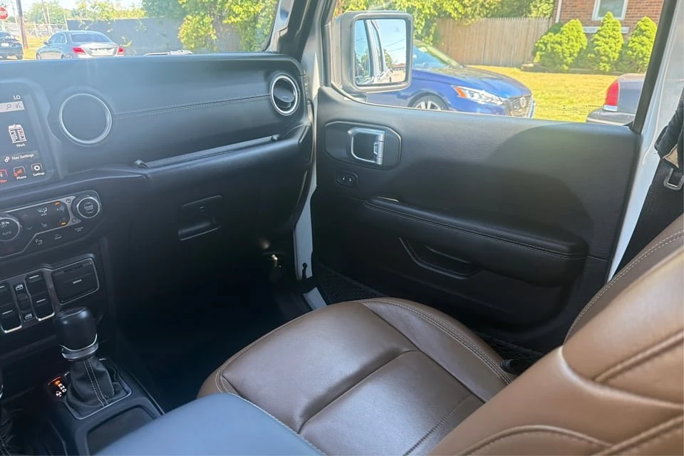 2021 Jeep JT Gladiator - Image 17 of 20