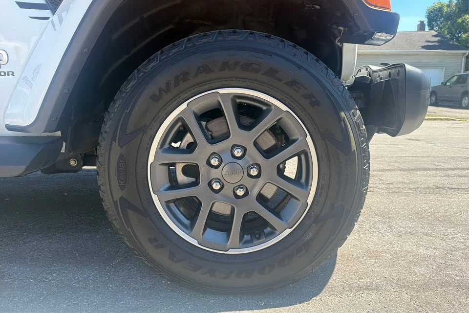 2021 Jeep JT Gladiator - Image 18 of 20