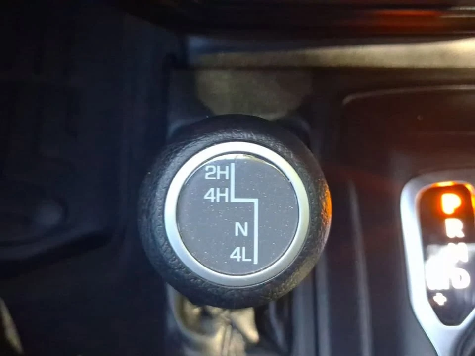 2021 Jeep JT Gladiator - Image 12 of 15