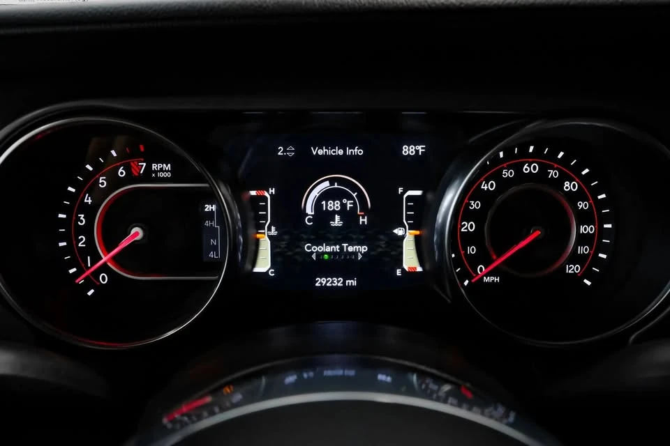 2021 Jeep JT Gladiator - Image 16 of 17