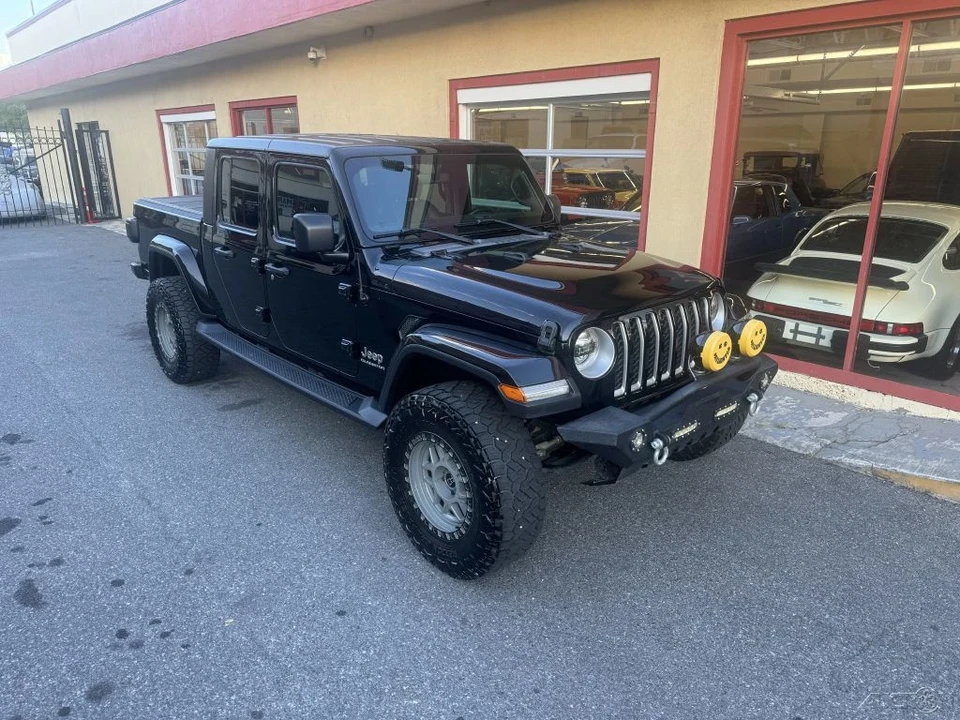 2021 Jeep JT Gladiator - Image 2 of 21
