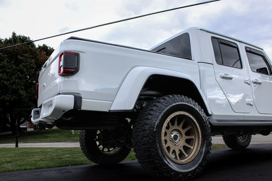 2021 Jeep JT Gladiator - Image 2 of 13
