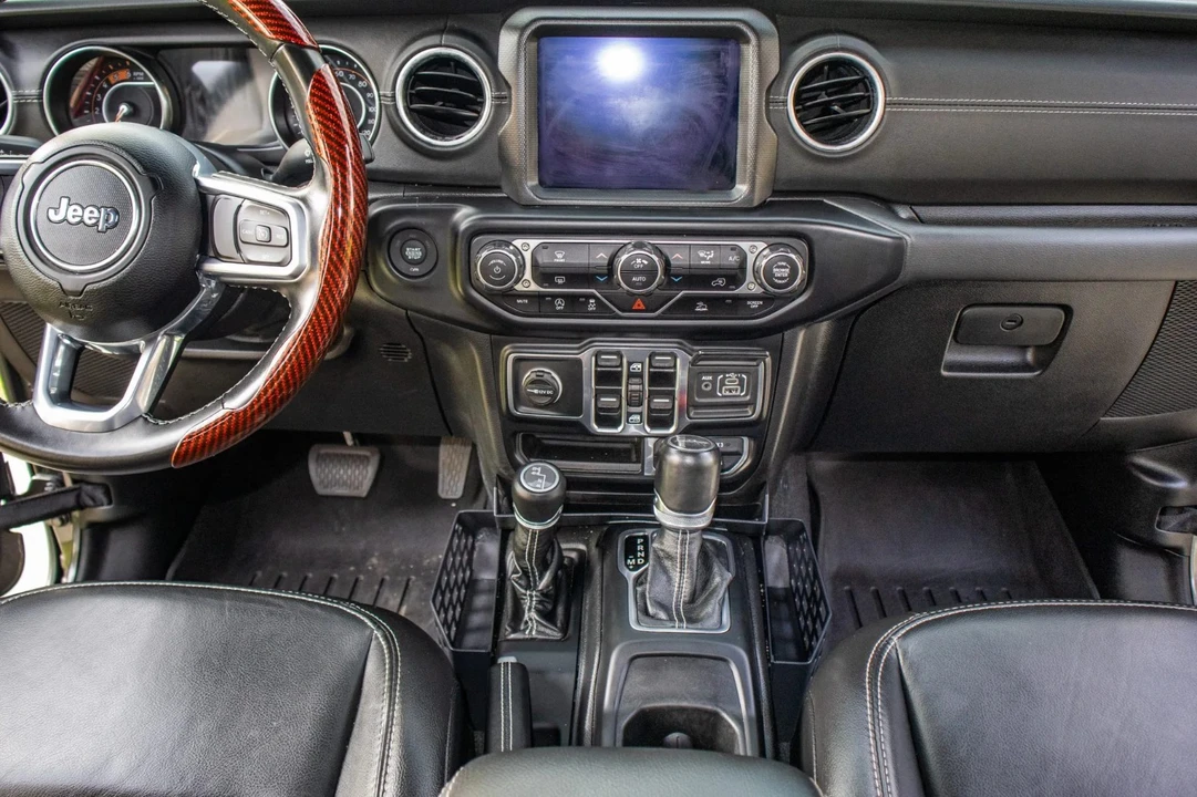 2021 Jeep JT Gladiator - Image 18 of 26