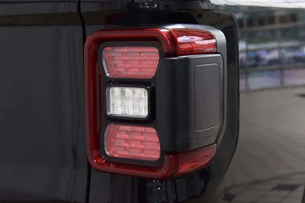 2021 Jeep JT Gladiator - Image 15 of 21