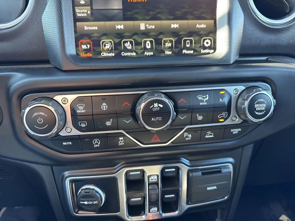 2021 Jeep JT Gladiator - Image 17 of 21