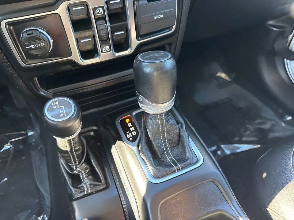 2021 Jeep JT Gladiator - Image 15 of 21
