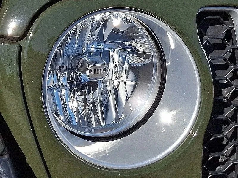 2021 Jeep JT Gladiator - Image 10 of 12