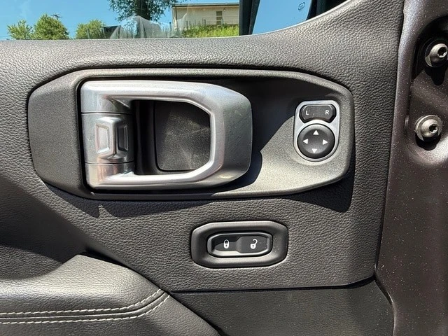 2021 Jeep JT Gladiator - Image 13 of 29