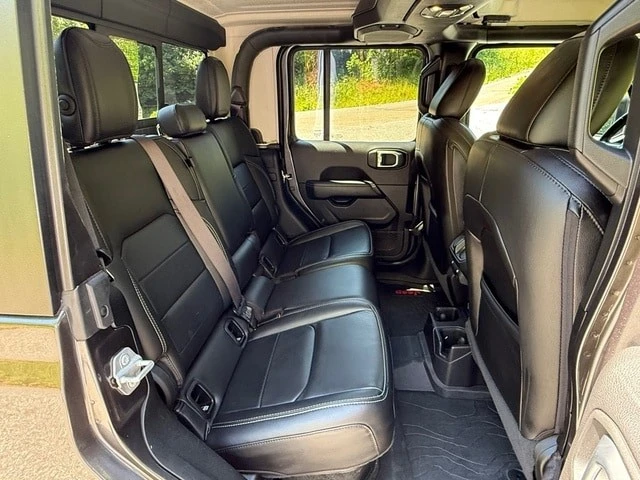 2021 Jeep JT Gladiator - Image 16 of 29