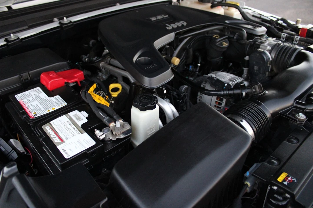 2021 Jeep JT Gladiator - Image 18 of 21