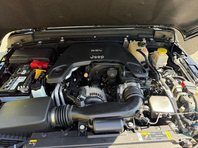 2021 Jeep JT Gladiator - Image 11 of 12