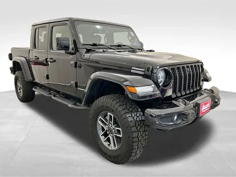 2021 Jeep Gladiator Overland 4WD 4D Crew Cab