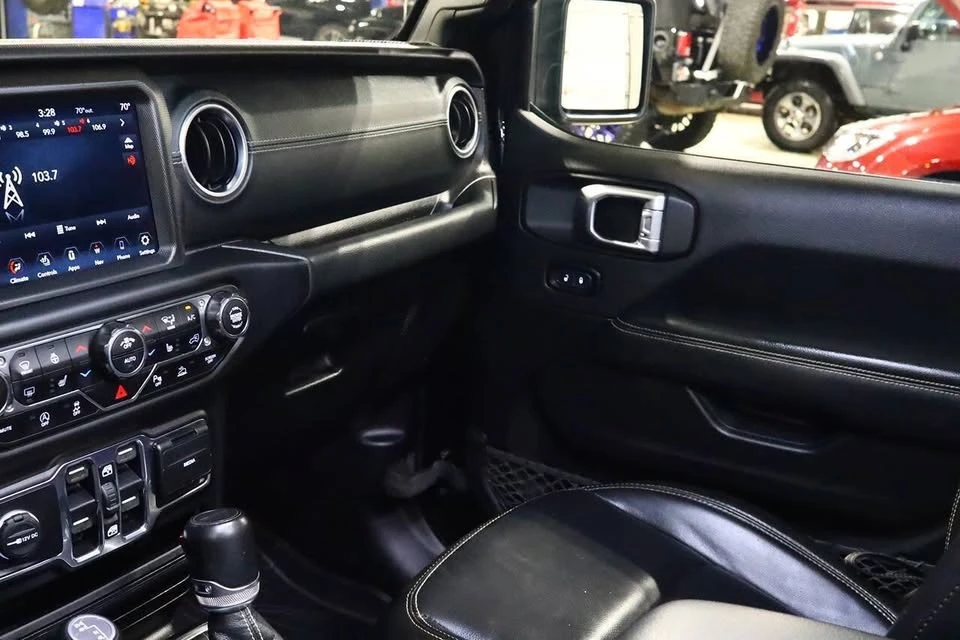 2021 Jeep JT Gladiator - Image 15 of 20