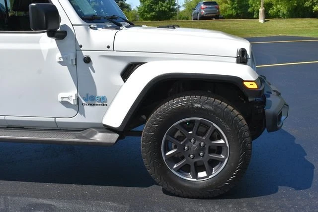 2021 Jeep JT Gladiator - Image 2 of 19