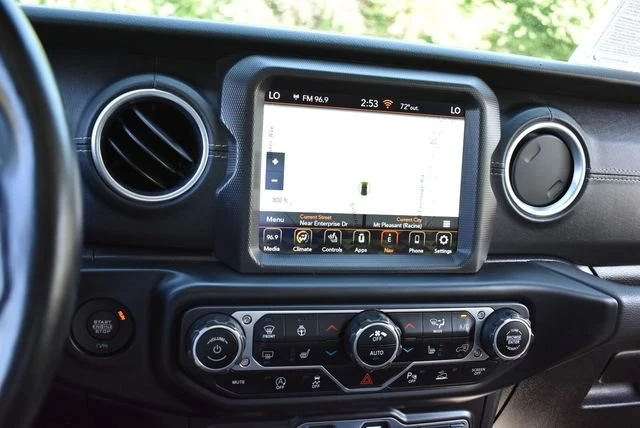 2021 Jeep JT Gladiator - Image 18 of 19