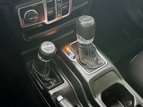 2021 Jeep JT Gladiator - Image 14 of 18