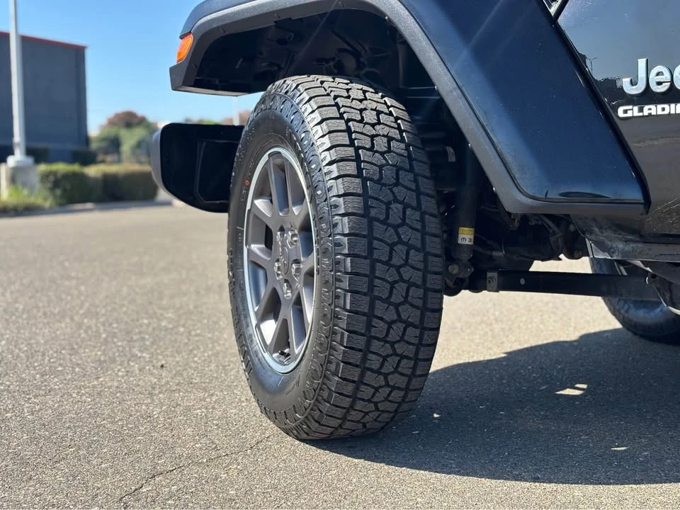 2021 Jeep JT Gladiator - Image 3 of 18