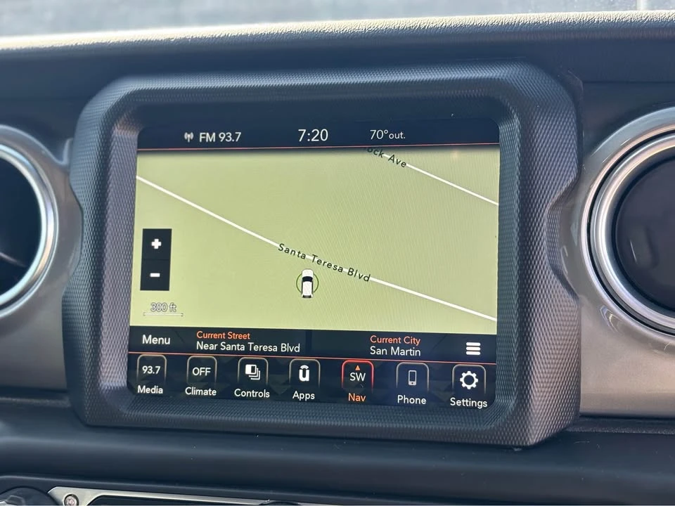 2021 Jeep JT Gladiator - Image 14 of 18