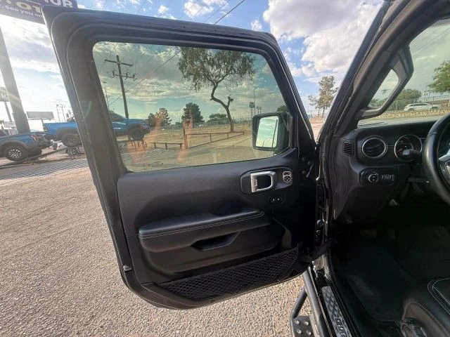 2021 Jeep JT Gladiator - Image 13 of 20