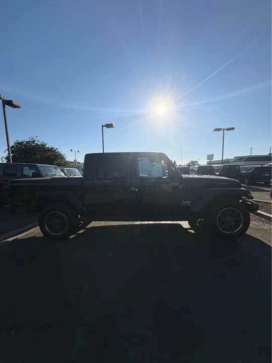 2021 Jeep JT Gladiator - Image 4 of 15