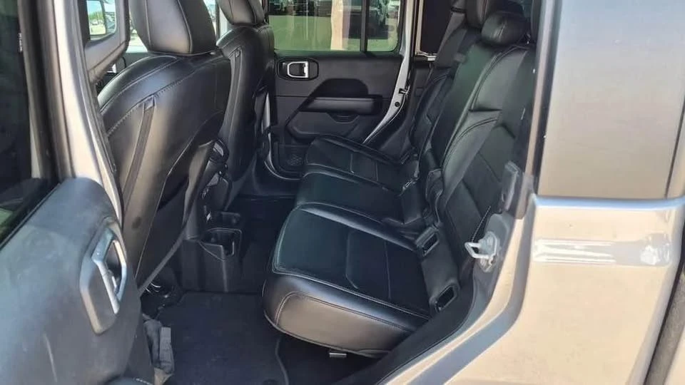 2021 Jeep JT Gladiator - Image 9 of 10