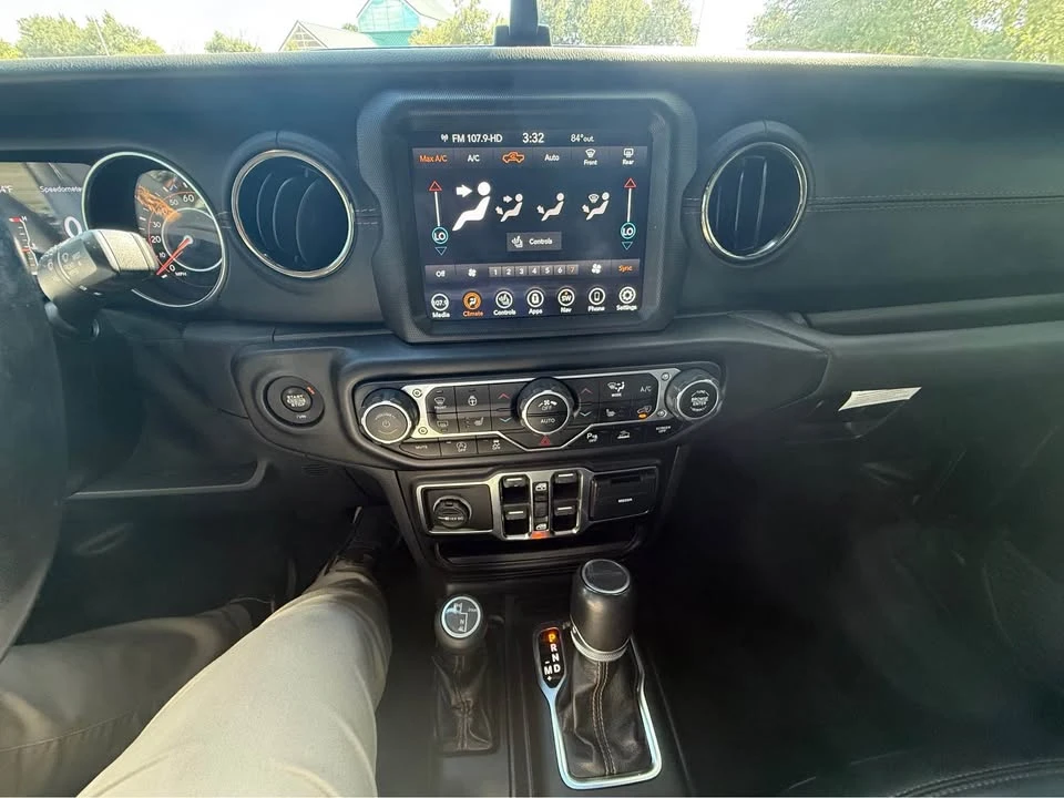 2021 Jeep JT Gladiator - Image 9 of 13