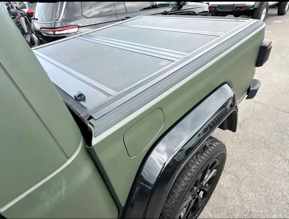 2021 Jeep JT Gladiator - Image 17 of 20