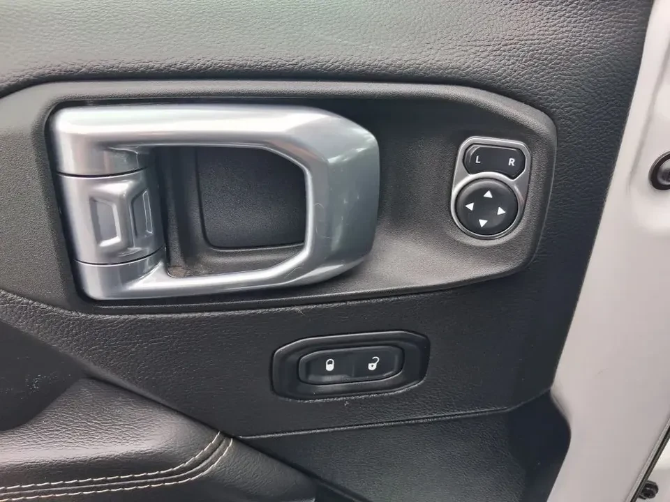 2021 Jeep JT Gladiator - Image 18 of 20
