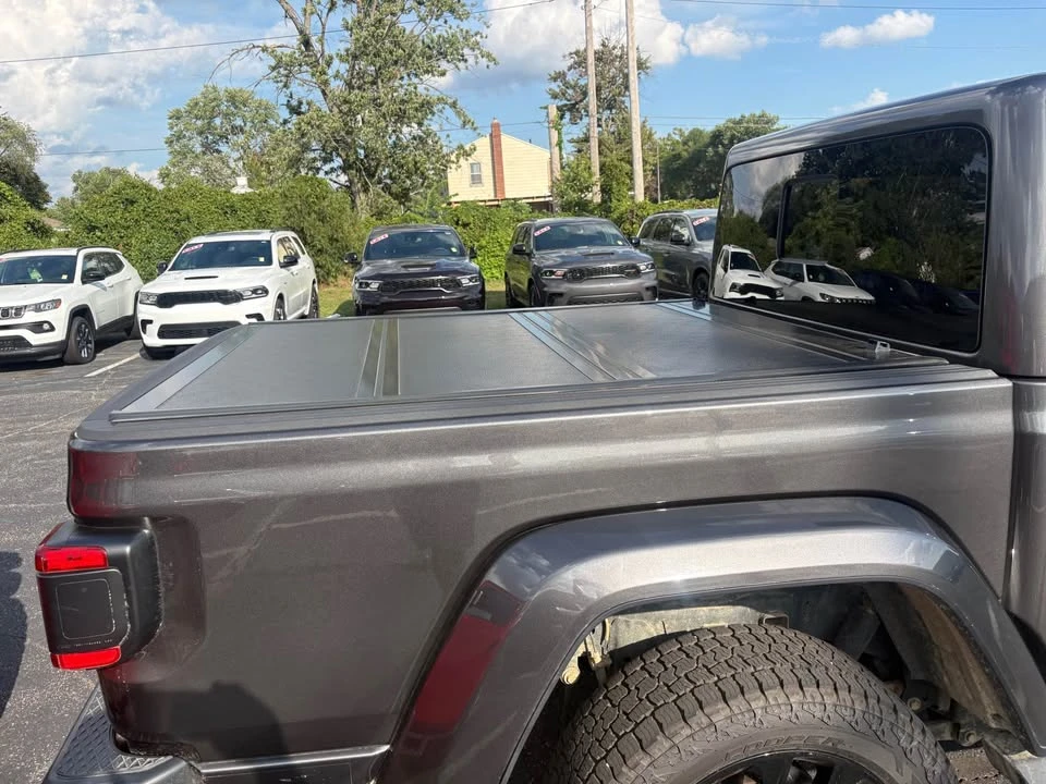 2021 Jeep JT Gladiator - Image 2 of 17
