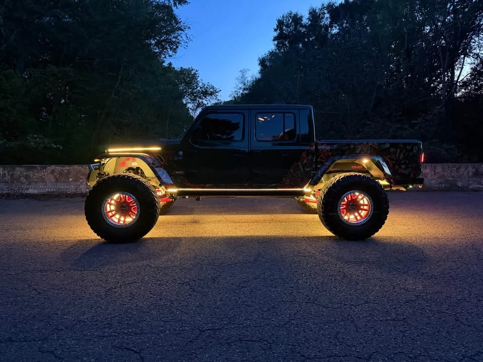 2021 Jeep JT Gladiator - Image 12 of 16