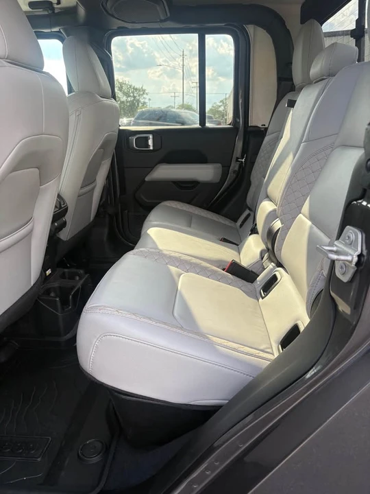 2021 Jeep JT Gladiator - Image 11 of 17