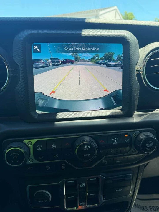 2021 Jeep JT Gladiator - Image 11 of 11