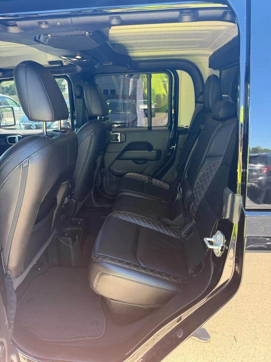 2021 Jeep JT Gladiator - Image 9 of 11