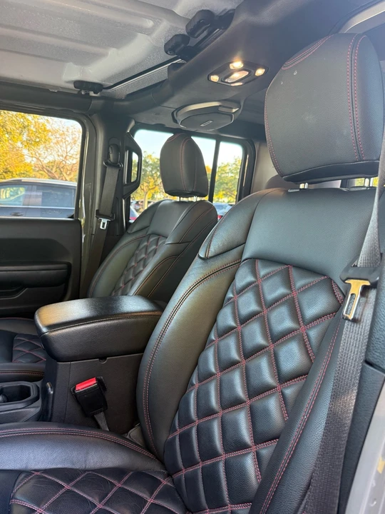 2021 Jeep JT Gladiator - Image 11 of 19