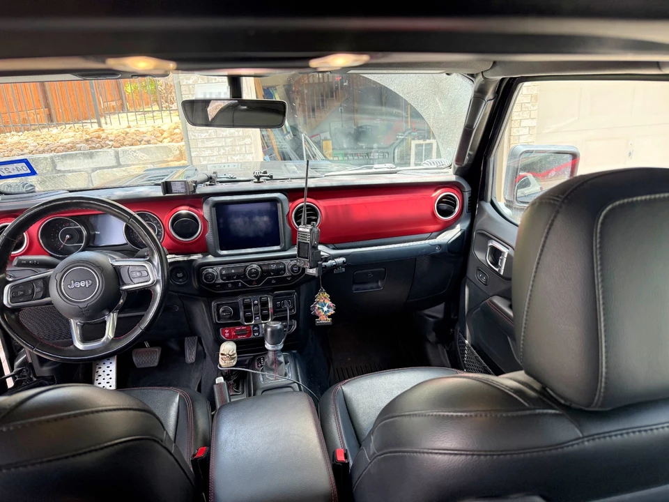 2021 Jeep JT Gladiator - Image 19 of 24