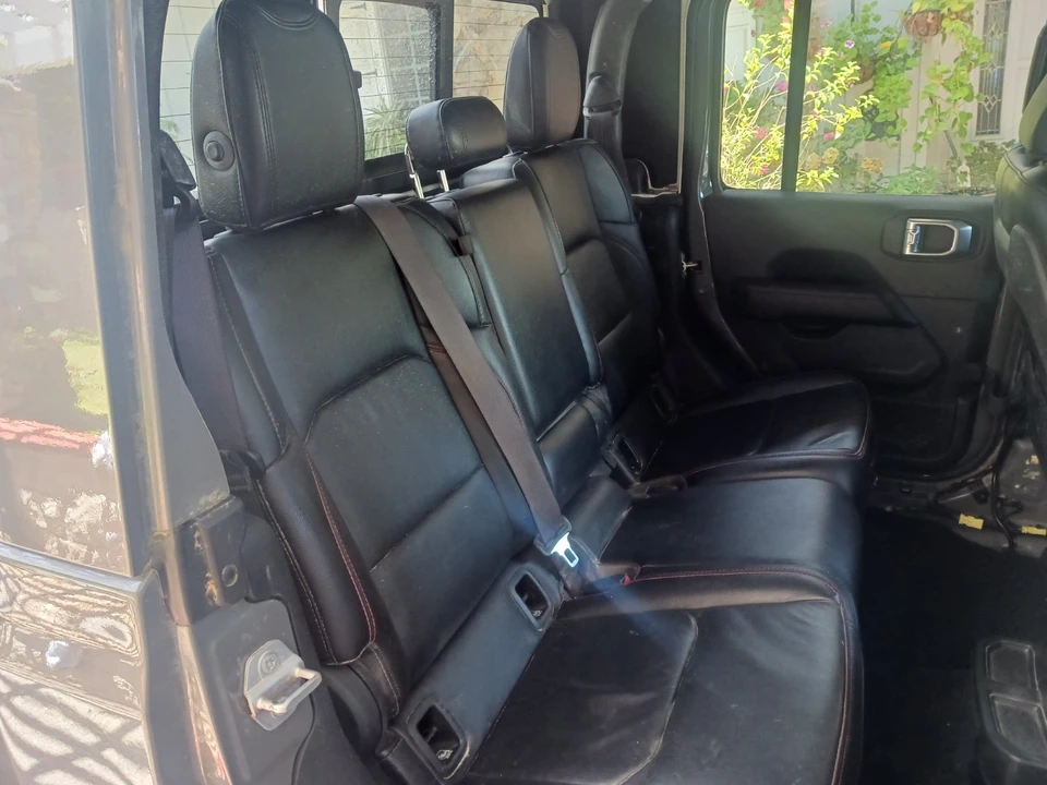 2021 Jeep JT Gladiator - Image 18 of 30