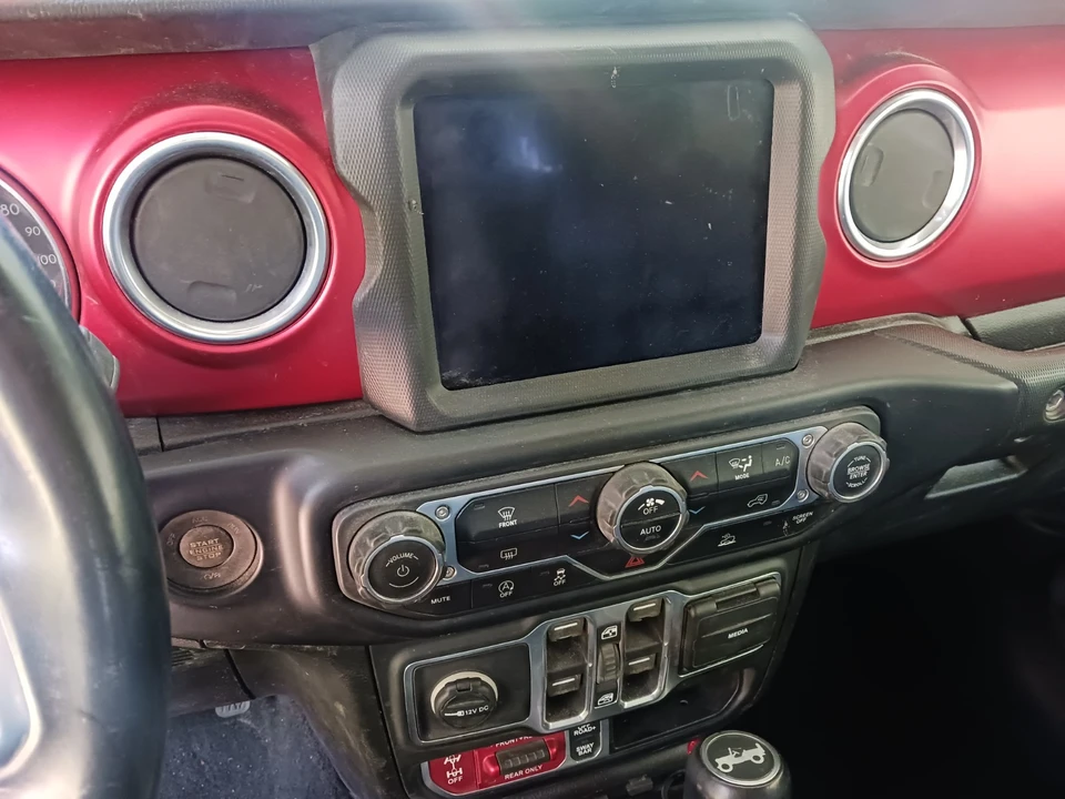 2021 Jeep JT Gladiator - Image 15 of 30