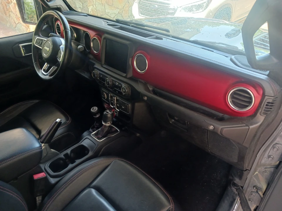 2021 Jeep JT Gladiator - Image 17 of 30
