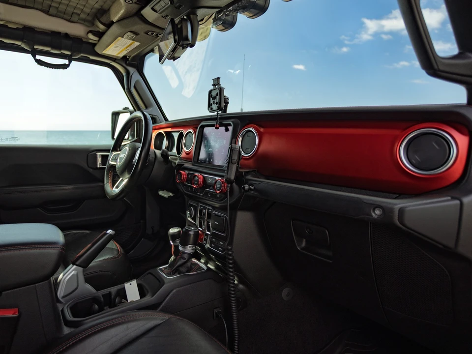 2021 Jeep JT Gladiator - Image 17 of 21