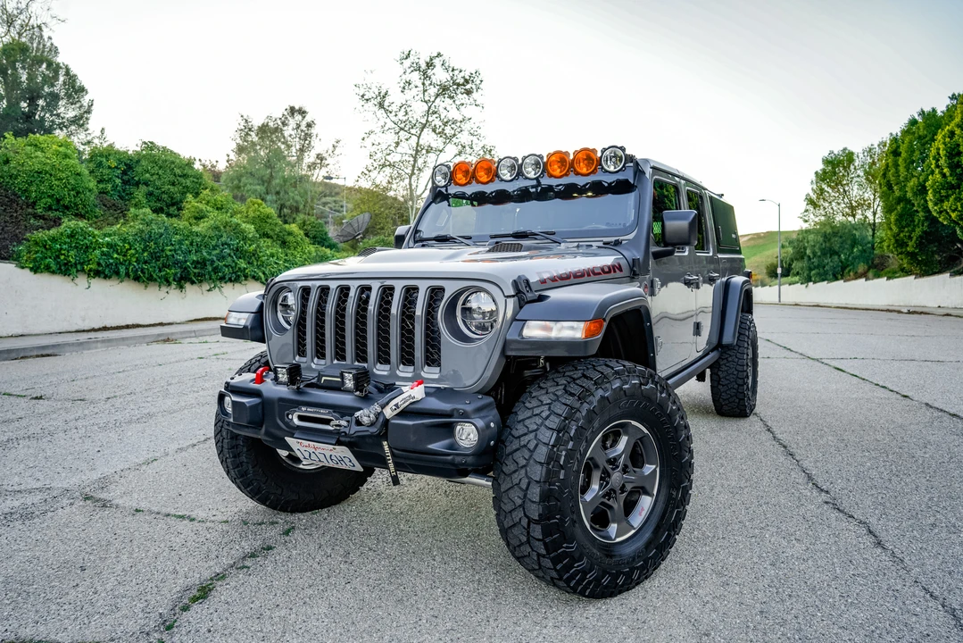 2021 Jeep JT Gladiator - Image 2 of 31