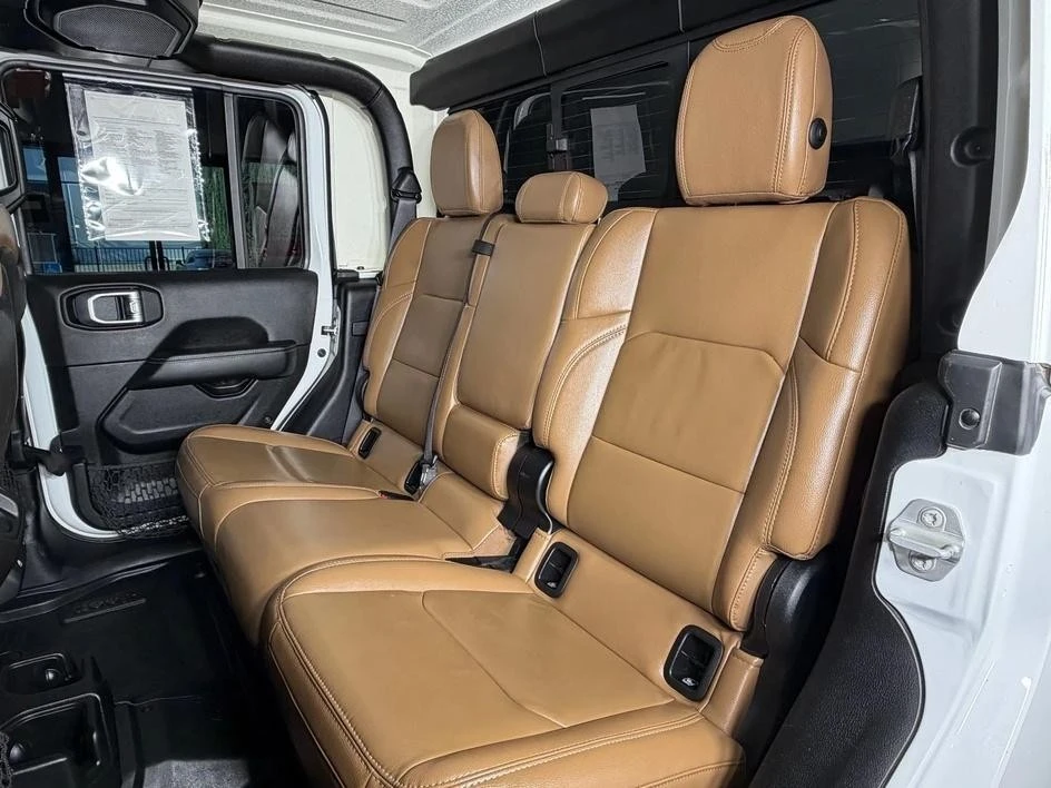 2021 Jeep JT Gladiator - Image 17 of 31
