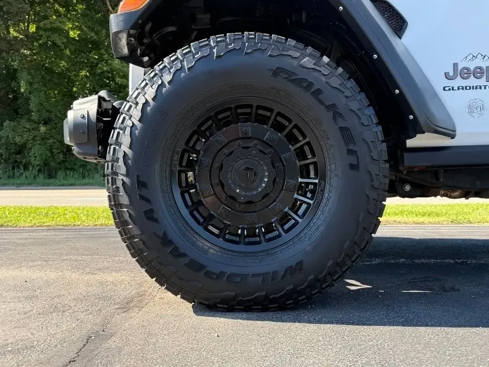 2021 Jeep JT Gladiator - Image 12 of 13