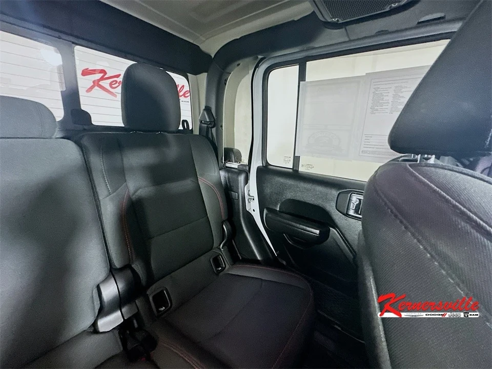 2021 Jeep JT Gladiator - Image 14 of 21